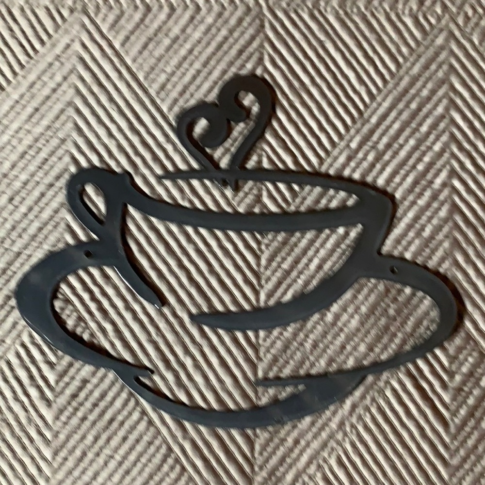 Metal Cup Silohette